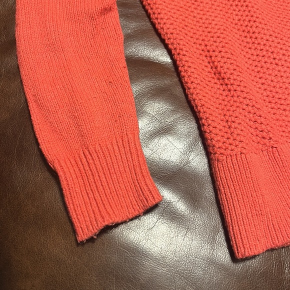 Coral knit Spring color sweater, size small - Picture 5 of 7